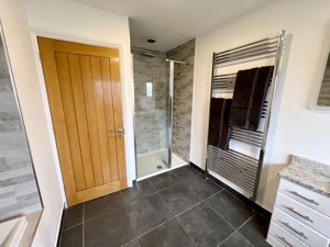 Photo 16- click for photo gallery